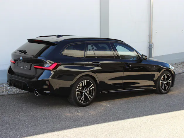 BMW 330d xDrive 48V Touring M Sport *ANHÄNGERKUPPLUNG*