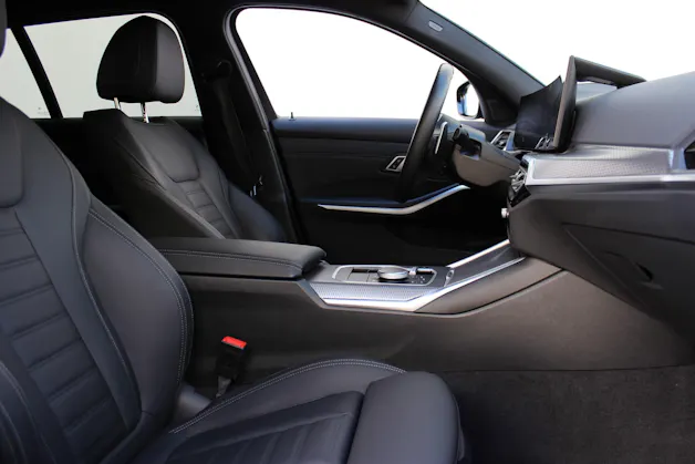 BMW 330d xDrive 48V Touring M Sport *ANHÄNGERKUPPLUNG*