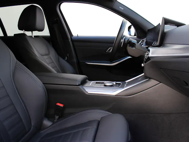 BMW 330d xDrive 48V Touring M Sport *ANHÄNGERKUPPLUNG*