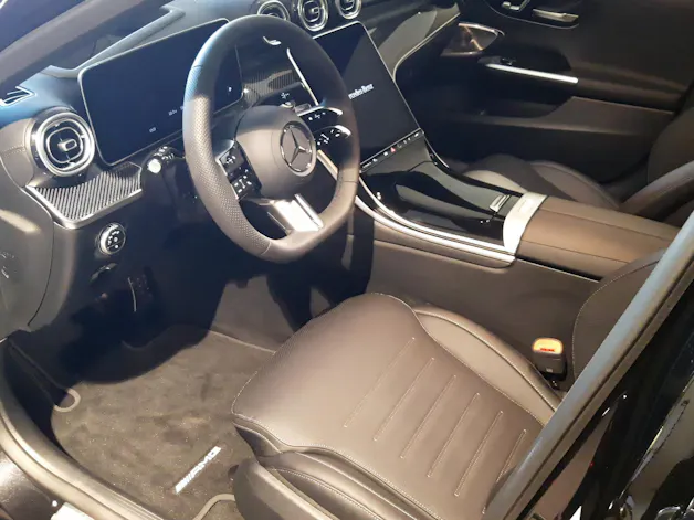 MERCEDES-BENZ C 220 d 4Matic T-Modell Swiss Star