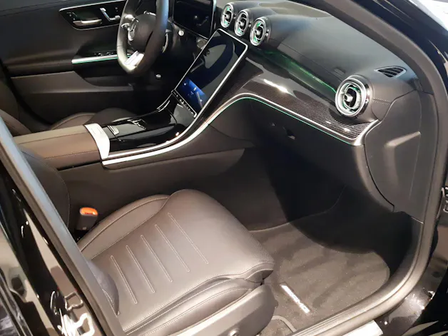 MERCEDES-BENZ C 220 d 4Matic T-Modell Swiss Star