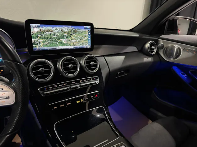 Mercedes-Benz MERCEDES-BENZ C 300 AMG Line Cabriolet 9G-Tronic | CH |