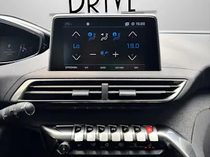 Peugeot 5008 1.5 BlueHDi Allure EAT