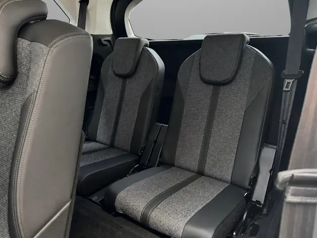 Peugeot 5008 1.5 BlueHDi Allure EAT
