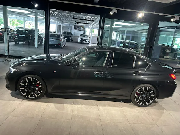 BMW 320d xDrive 48V Steptronic M Sport Pro