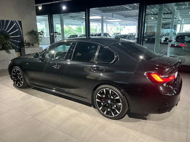 BMW 320d xDrive 48V Steptronic M Sport Pro