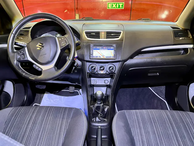 Suzuki Swift 1.2i 16V Sergio Cellano 4x4 ✅