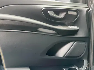 Mercedes-Benz EQV 300 Avantgarde lang 7-Plätze
