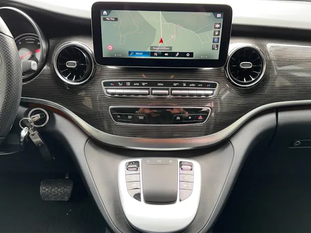 Mercedes-Benz EQV 300 Avantgarde lang 7-Plätze