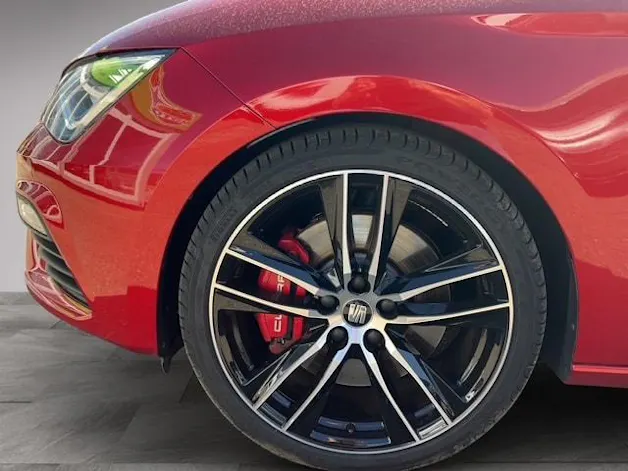 SEAT Leon 2.0 TSI Cupra 300 DSG