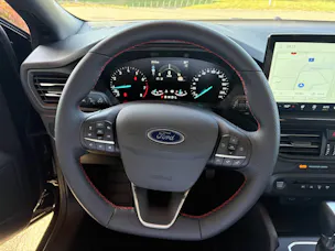 Ford Focus Kombi 1.0i EcoB 155 ST-Line
