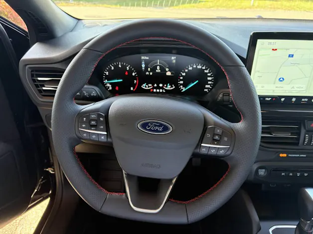 Ford Focus Kombi 1.0i EcoB 155 ST-Line