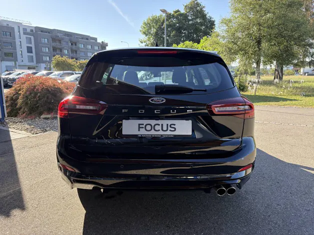 Ford Focus Kombi 1.0i EcoB 155 ST-Line