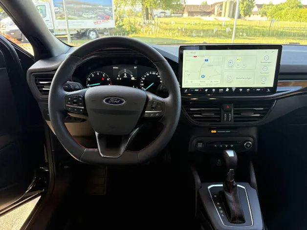 Ford Focus Kombi 1.0i EcoB 155 ST-Line