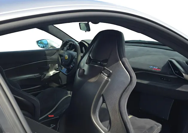 Ferrari 488 Pista 3.9 V8
