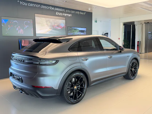 Porsche Cayenne Coupé Turbo E-Hybrid GT Tiptronic