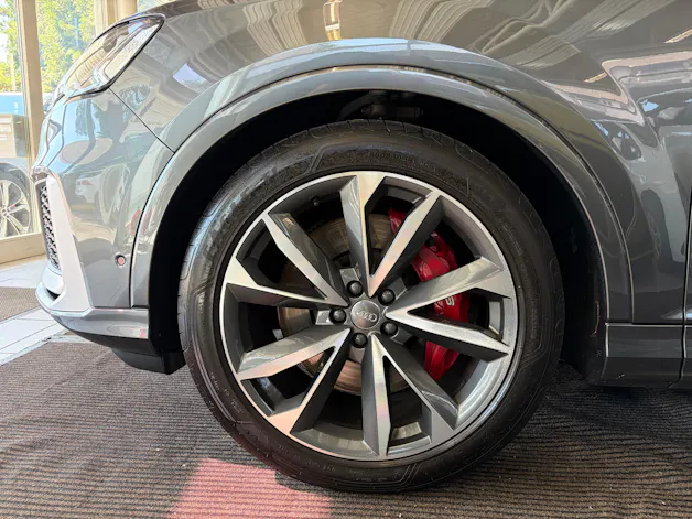 AUDI SQ7 4.0 TDI quattro | CH Fzg. | 7 Sitz | B&O | Assistenz | HD Matrix | HeadUp | Standheizung |