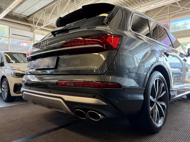 AUDI SQ7 4.0 TDI quattro | CH Fzg. | 7 Sitz | B&O | Assistenz | HD Matrix | HeadUp | Standheizung |