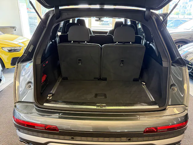 AUDI SQ7 4.0 TDI quattro | CH Fzg. | 7 Sitz | B&O | Assistenz | HD Matrix | HeadUp | Standheizung |
