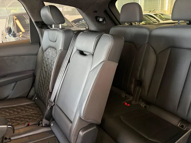 AUDI SQ7 4.0 TDI quattro | CH Fzg. | 7 Sitz | B&O | Assistenz | HD Matrix | HeadUp | Standheizung |