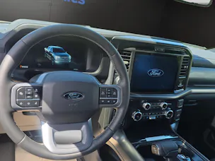 Ford F-150 Lariat