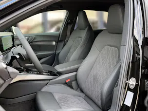 Audi A5 Avant TFSI quattro 150 kW S tronic Mythosschwarz Metallic