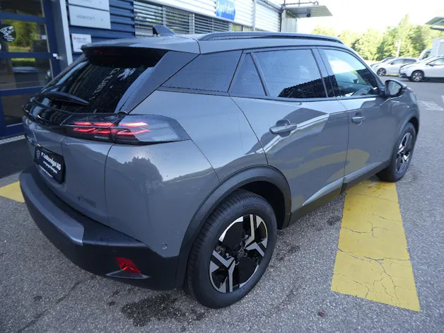 Peugeot 2008 E-Allure 156 PS