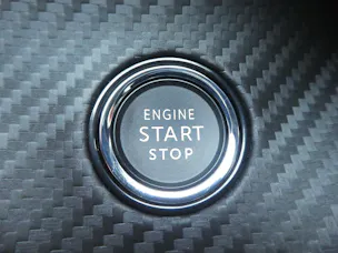 Peugeot 2008 E-Allure 156 PS