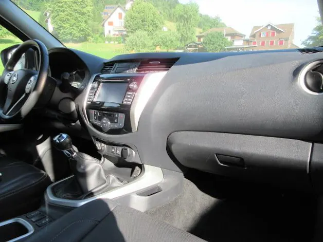 Nissan Navara 2.3 dCi Double Cab Tekna