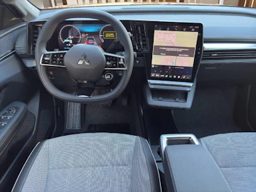 MITSUBISHI ECLIPSE CROSS 10