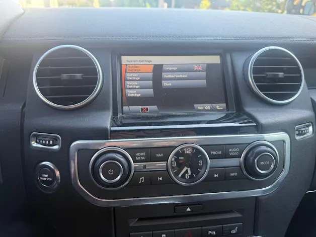 Land Rover Discovery 3.0 TDV6 Black&White Automatic
