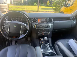 Land Rover Discovery 3.0 TDV6 Black&White Automatic