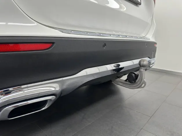 Mercedes-Benz GLA 220 d Progressive 4matic