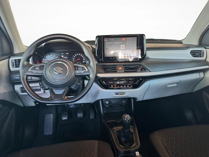 Fahrzeugbild SUZUKI SWIFT