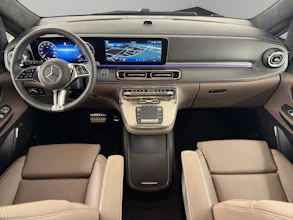 https://vehicle.imgix.net/4381848/31457392-45d7-4691-b6bf-a90758b78ca3.jpg