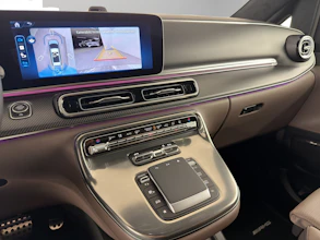 https://vehicle.imgix.net/4381848/6e7f73c2-92c2-44a1-96d7-b4eaafb224a0.jpg