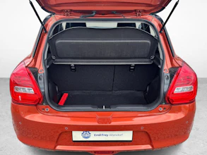 https://vehicle.imgix.net/4381855/d15f5b76-0ec5-4642-b835-29978167401d.jpg