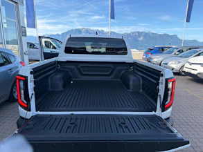 https://vehicle.imgix.net/4381862/87e1cb13-5ae0-4900-a3cb-d506d4f5c2a6.jpg