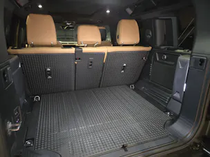 Land Rover Defender 110 3.0 D I6 350 X-Dynamic HSE