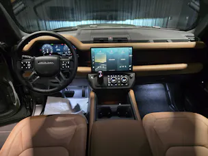 Land Rover Defender 110 3.0 D I6 350 X-Dynamic HSE