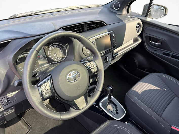 Fahrzeugbild TOYOTA YARIS