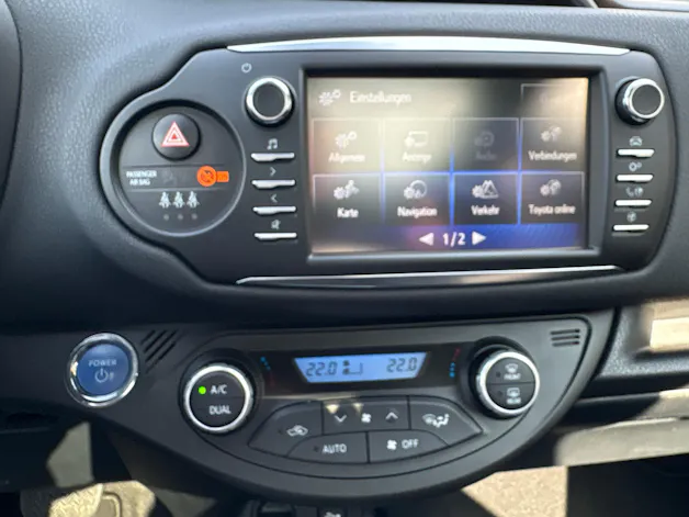 Toyota Yaris 1.5 VVT-i HSD Premium