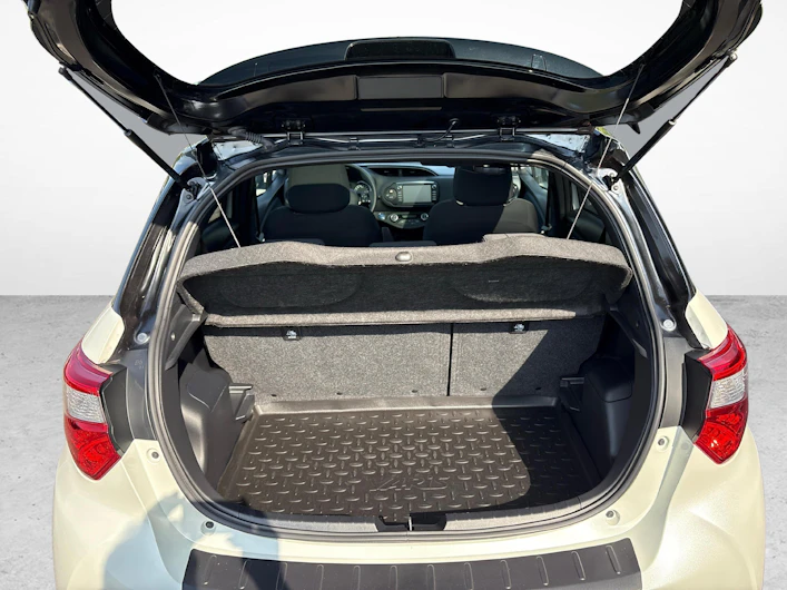 Fahrzeugbild TOYOTA YARIS