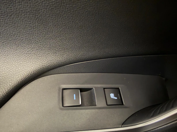 Fahrzeugbild TOYOTA RAV-4