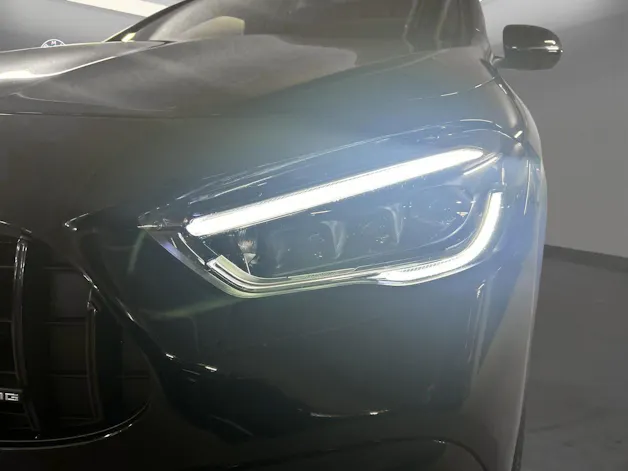 MERCEDES-BENZ GLA 35 AMG 4matic