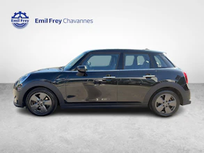 https://vehicle.imgix.net/4381912/784a1064-f885-4c81-a249-0458aee237ae.jpg