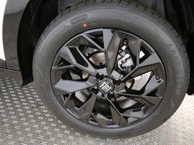 Fiat 600 1.2 Hybrid 145 Sport