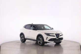 https://vehicle.imgix.net/4381929/990da655-183d-47f8-b8e9-5745b4c25295.jpg