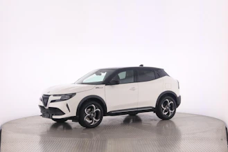 https://vehicle.imgix.net/4381929/a72dfb2c-725e-4ffc-8fe0-a43ec014e806.jpg