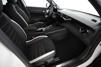 https://vehicle.imgix.net/4381929/a892ee1d-8074-441c-9c12-8d2e45c1add5.jpg
